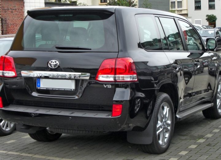 Toyota Land Cruiser V8